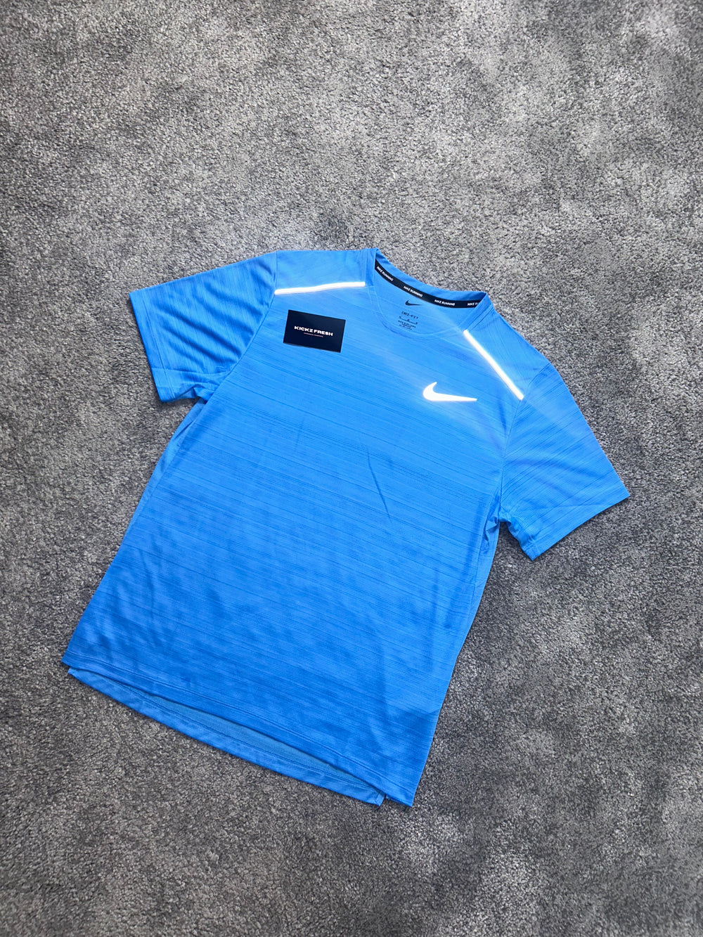 NIKE MILER T-SHIRT „OG BALTISCHBLAU“