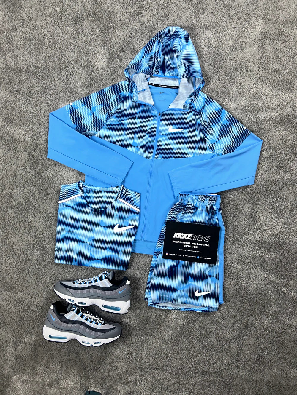 NIKE WINDRUNNER 3-TEILIGES HERRENSET „SOUNDWAVE UNIVERSITÄTSBLAU“
