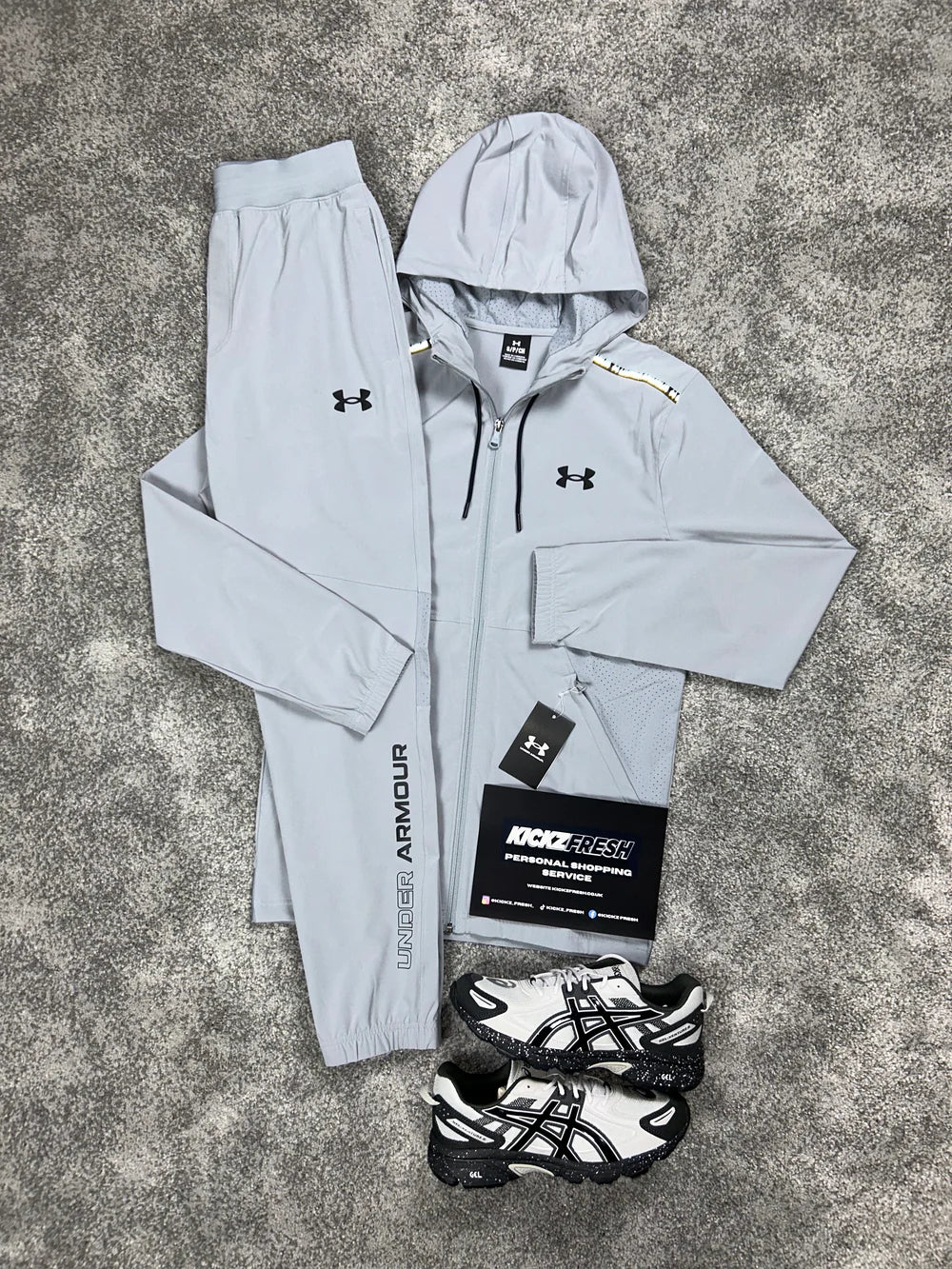 UNDER ARMOUR WOVEN TRAININGANZUG HELLGRAU