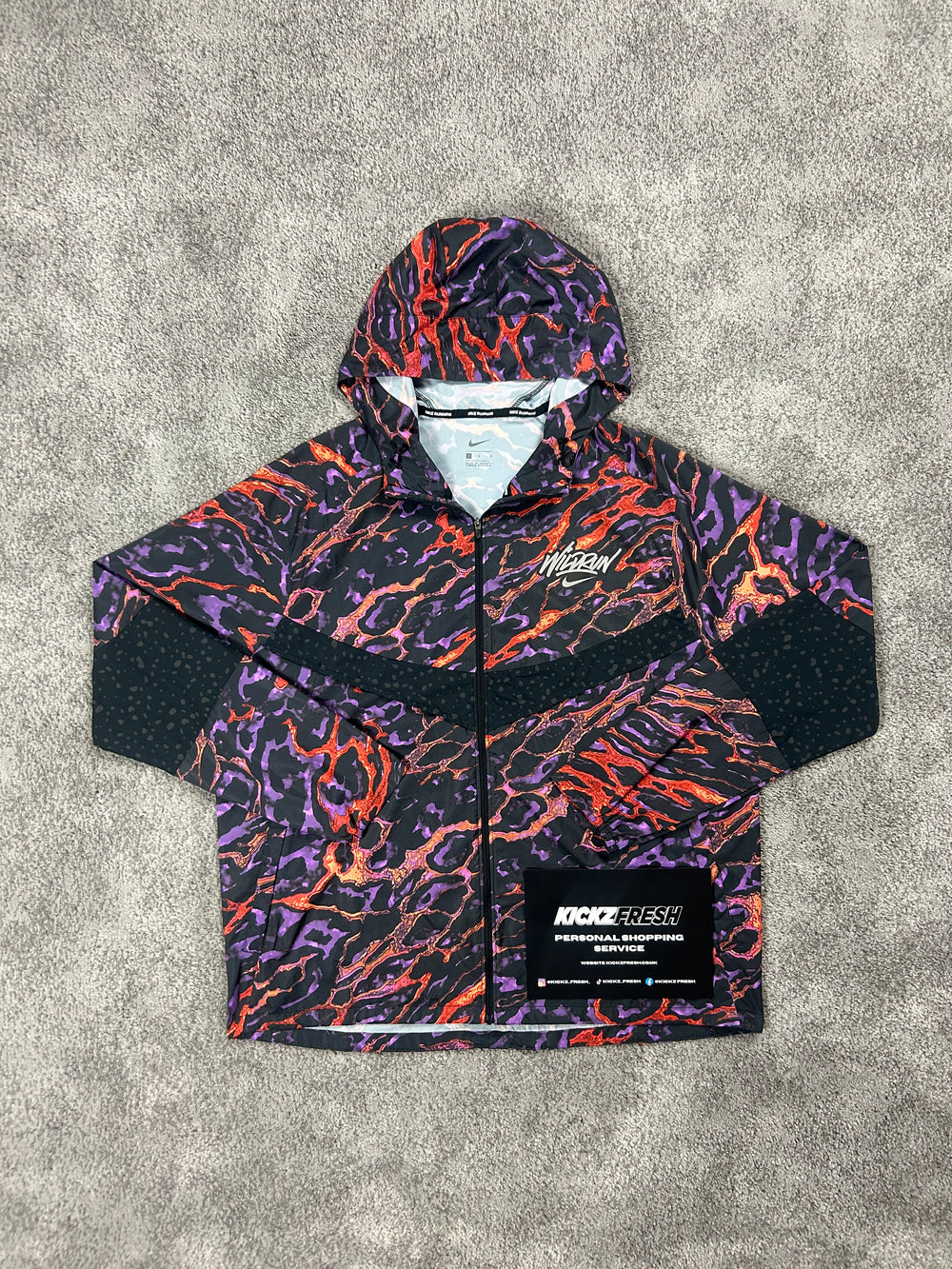 NIKE WINDRUNNER WILDRUN GALAXIE VIOLETT SCHWARZ