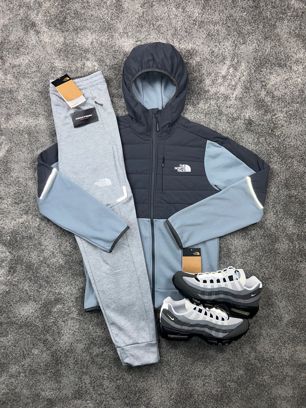 NORTH FACE MITTELEGI HYBRID TRAININGANZUG