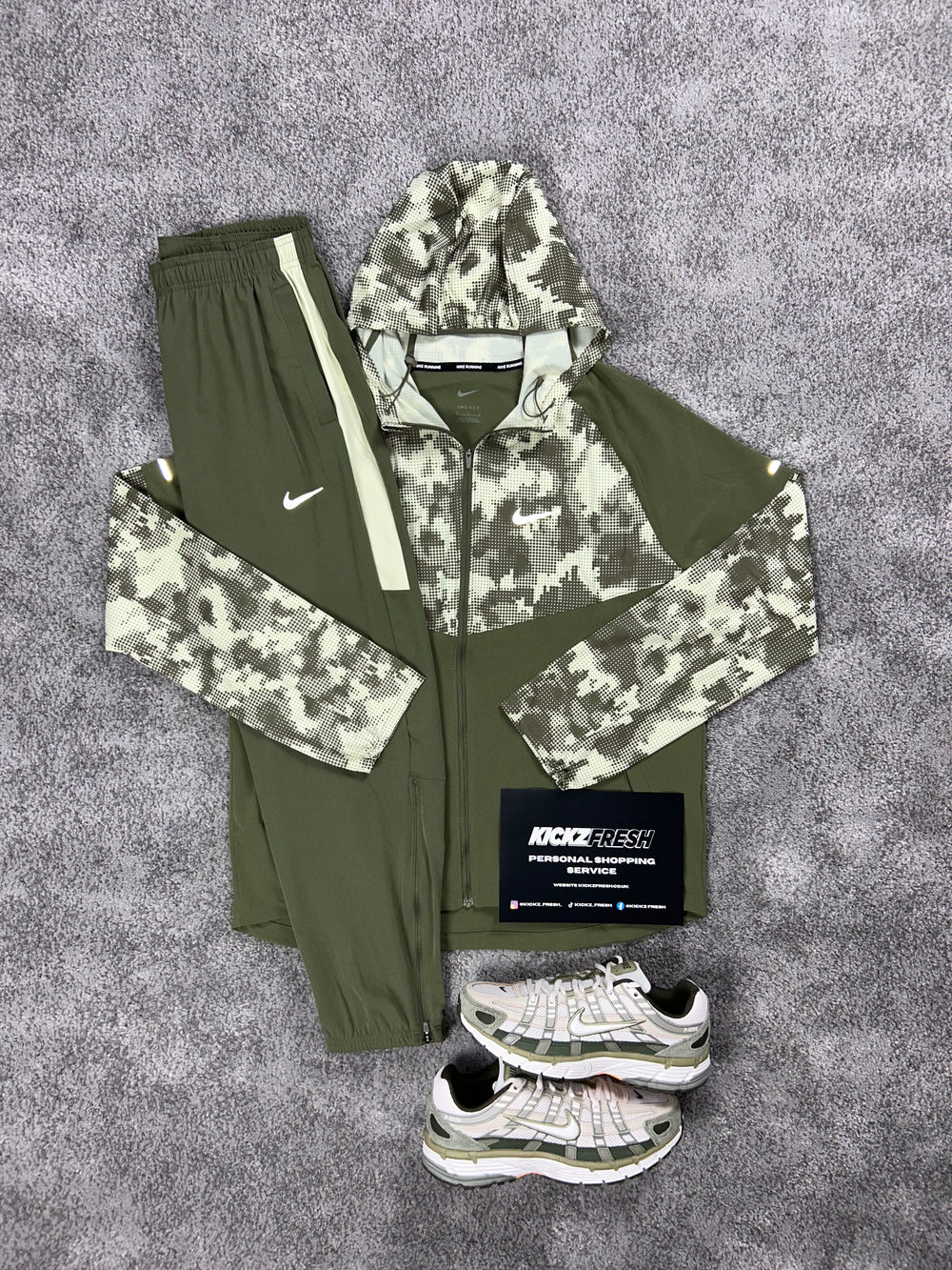 NIKE WINDRUNNER TRAININGANZUG CAMOUFLAGE CARGO KAKI