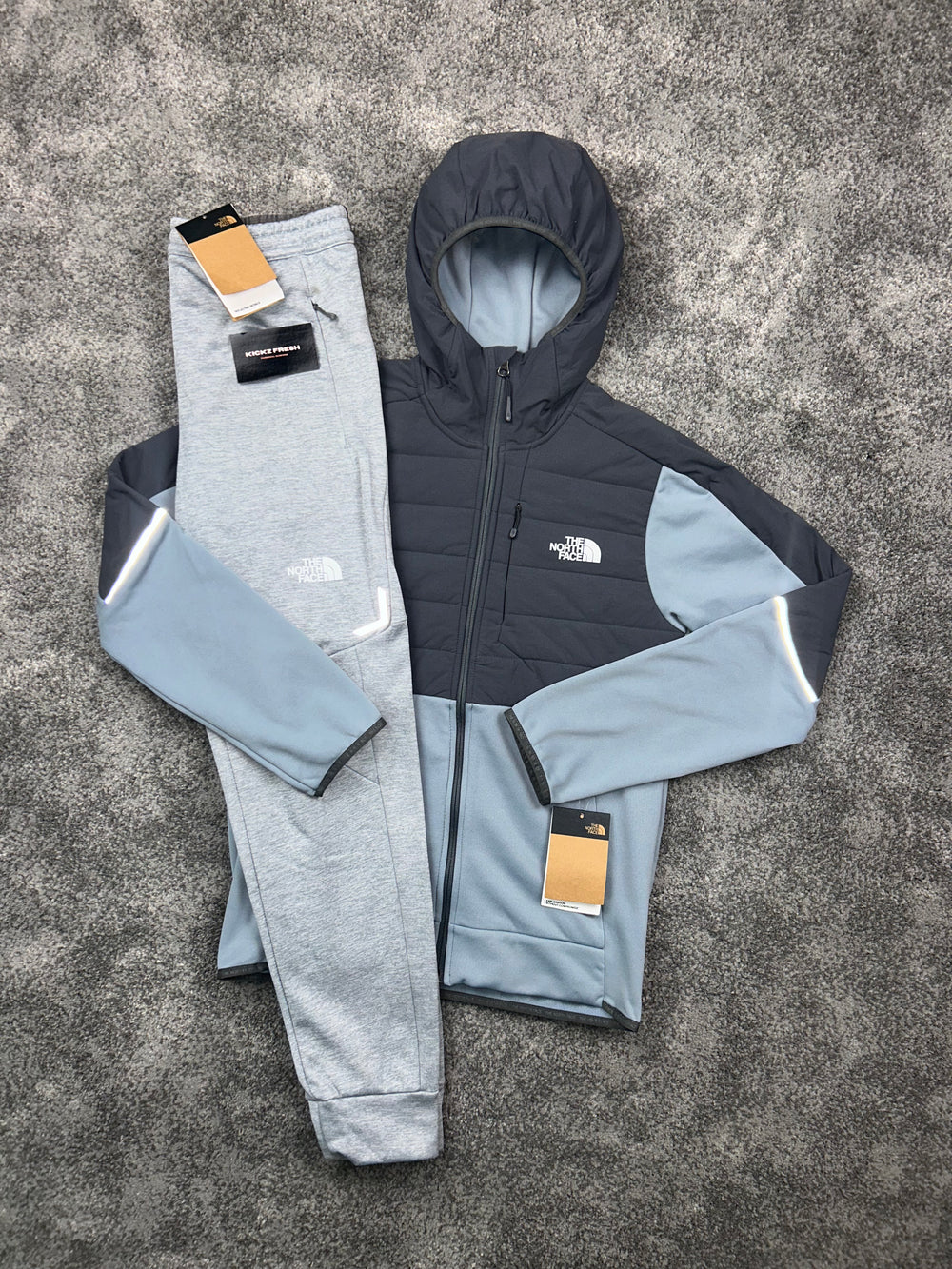 NORTH FACE MITTELEGI HYBRID TRAININGANZUG
