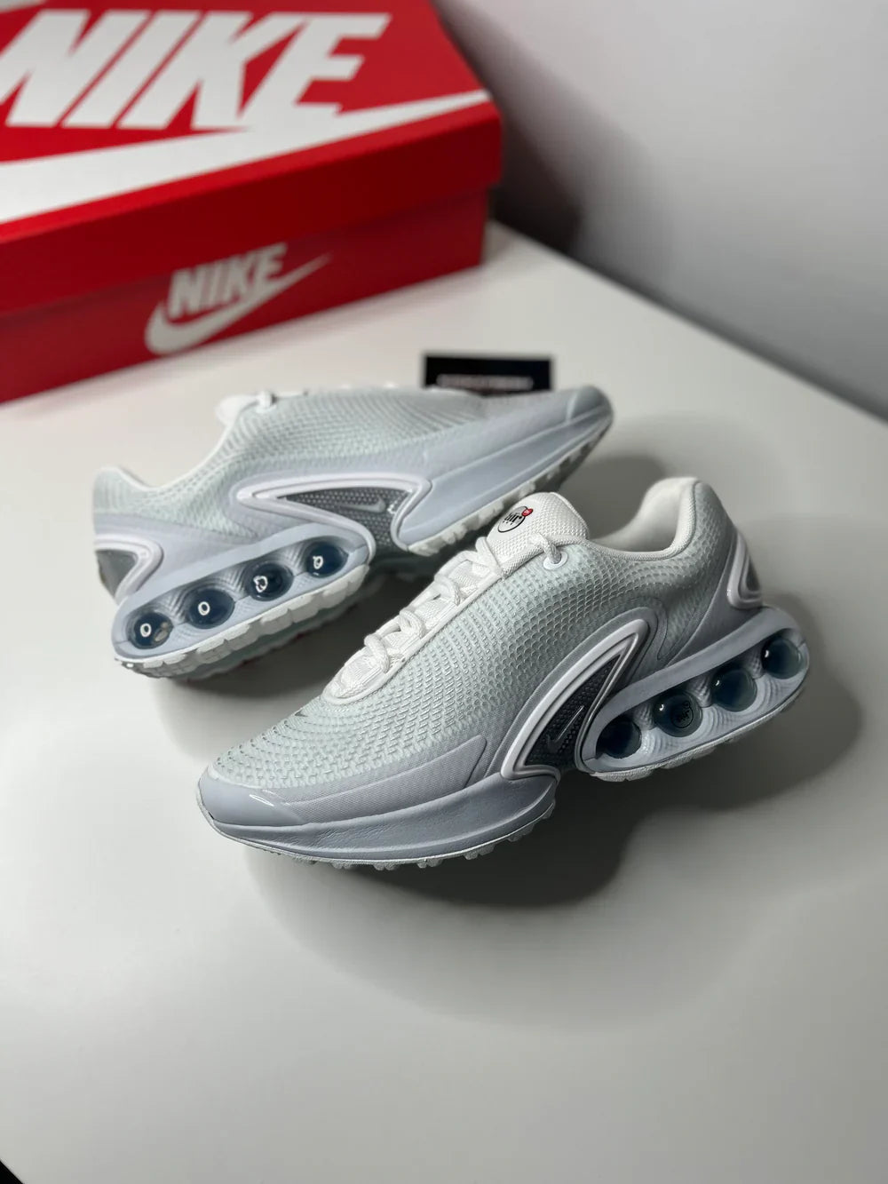 NIKE AIR MAX DN WEISS METALLISCH SILBER