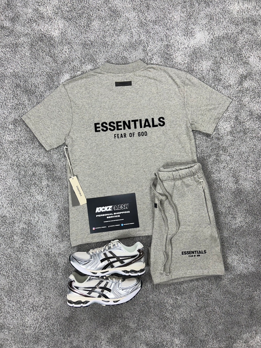 ESSENTIALS FEAR OF GOD HERRENSET DUNKEL AVEINE