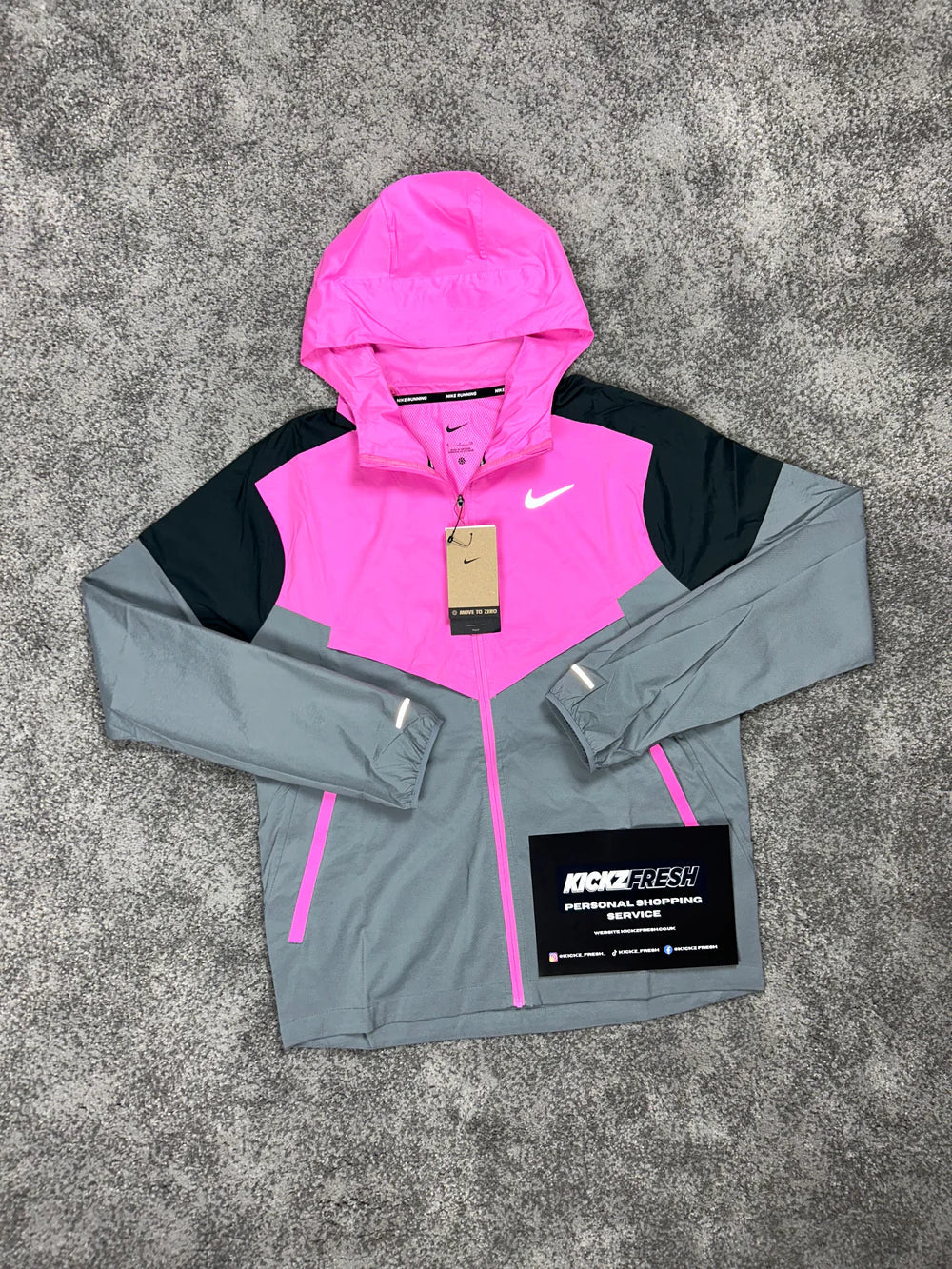NIKE WINDRUNNER JACKE „HYPER SCHWARZ ROSA“