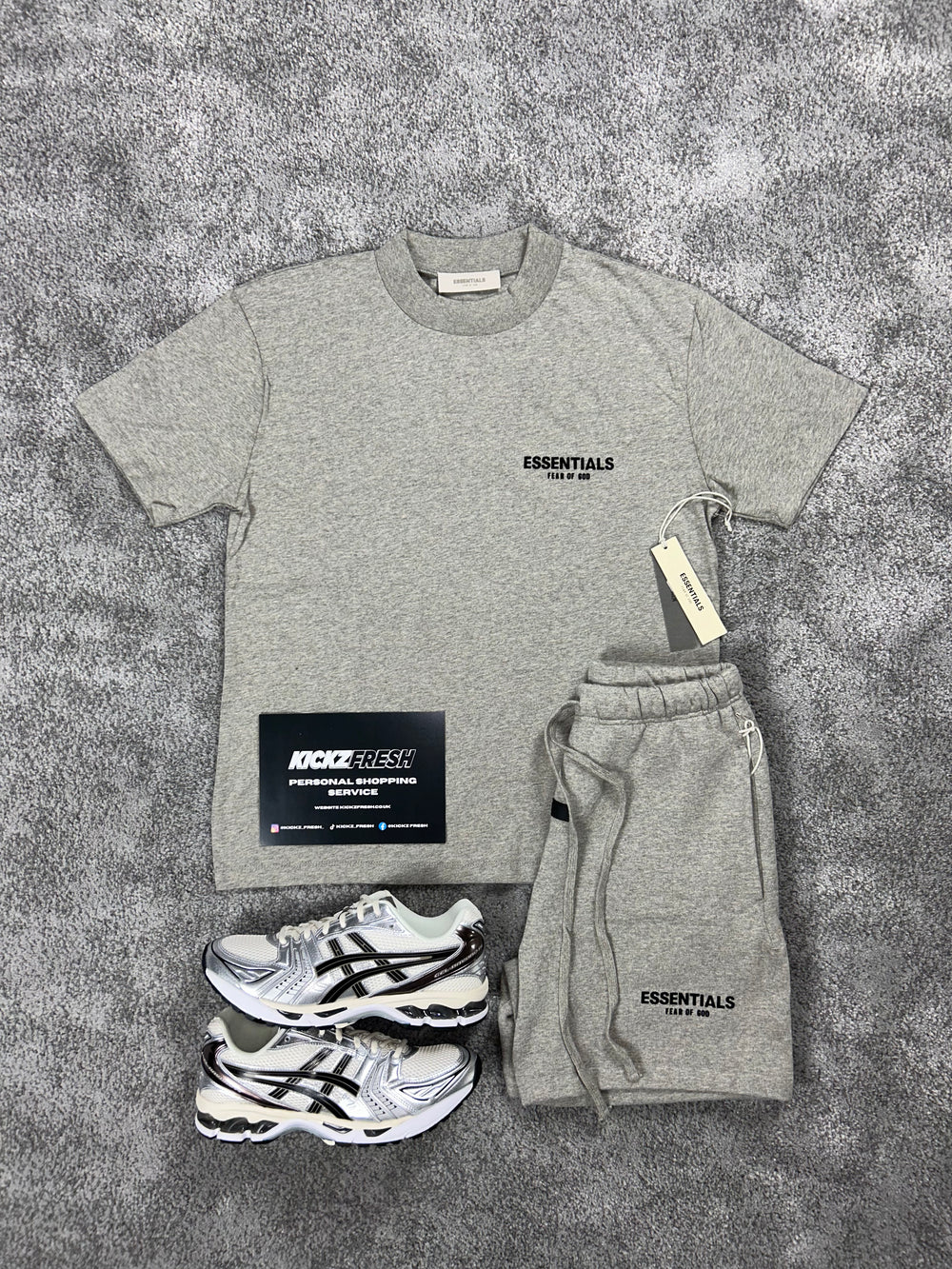 ESSENTIALS FEAR OF GOD HERRENSET DUNKEL AVEINE
