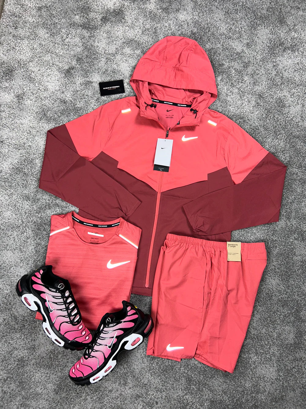NIKE WINDRUNNER 3-TEILIGES HERRENSET „ADOBE ROT“