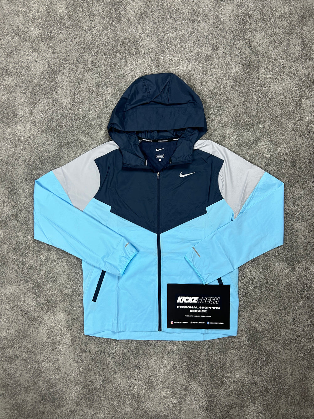 NIKE WINDRUNNER JACKE „AQUARIUS DUNKELBLAU“