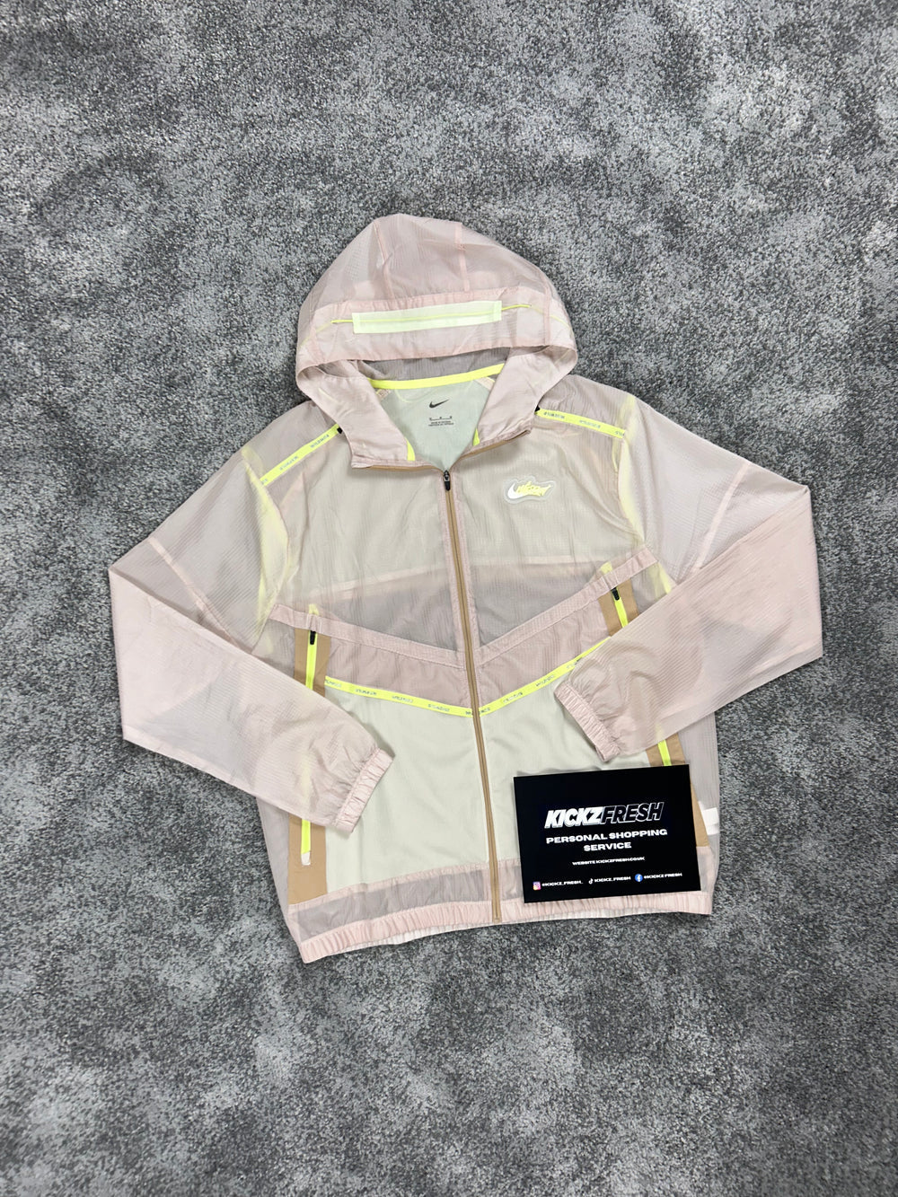 NIKE WILDRUN WINDRUNNER JACKE „BEIGE LIMETTENGRÜN“