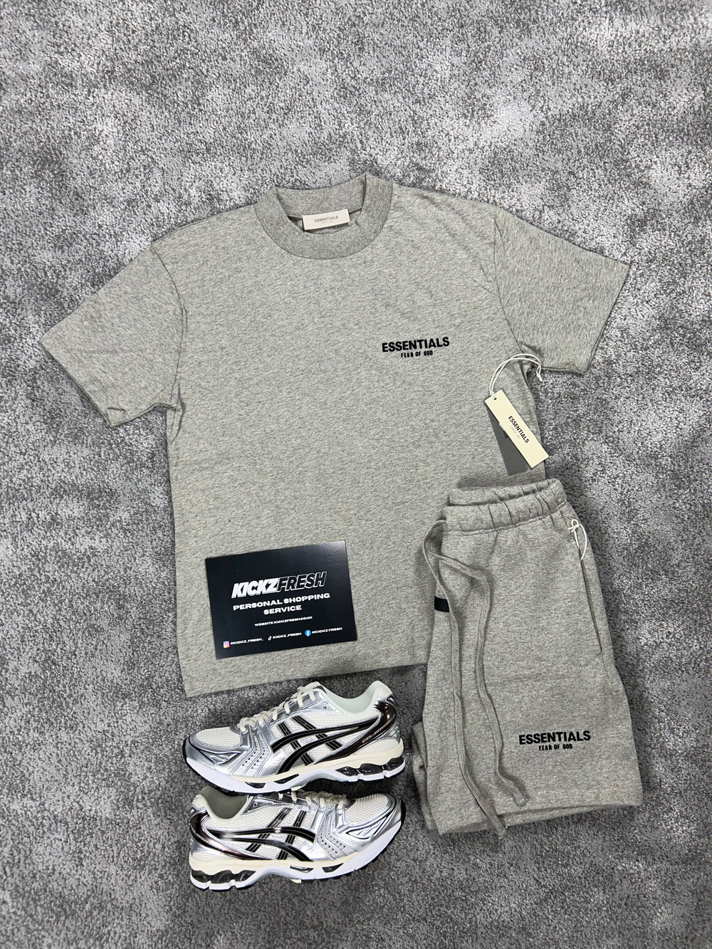 ESSENTIALS FEAR OF GOD HERRENSET DUNKEL AVEINE