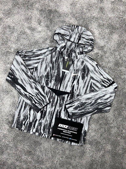 NIKE WINDRUNNER JACKE „SCHWARZ-WEISS GESTREIFT“