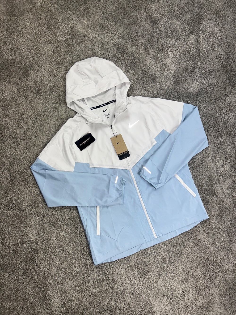 NIKE WINDRUNNER JACKE „EISBLAU“