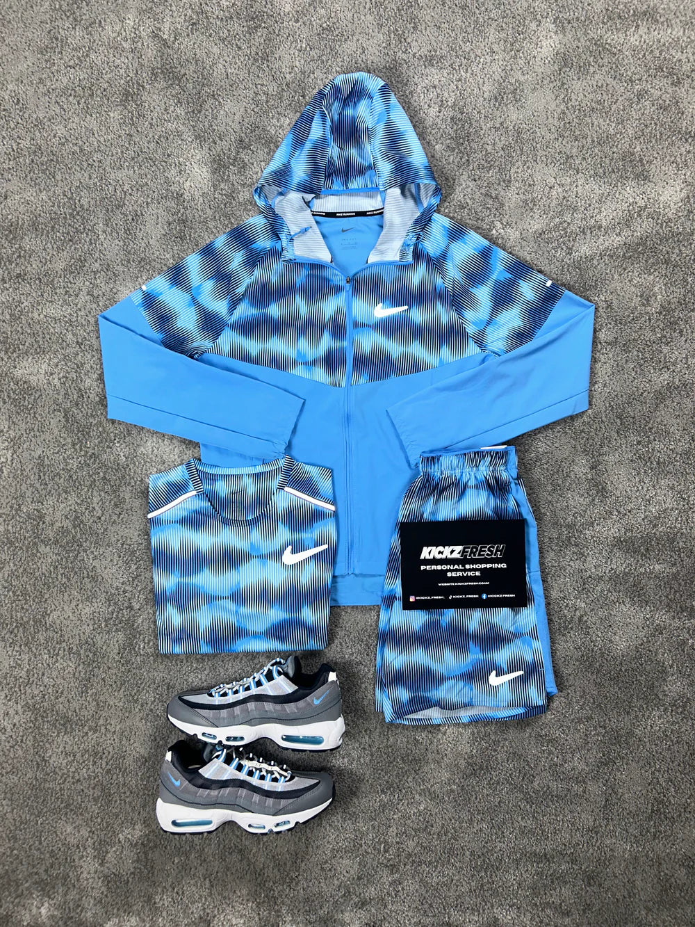 NIKE WINDRUNNER 3-TEILIGES HERRENSET „SOUNDWAVE UNIVERSITÄTSBLAU“