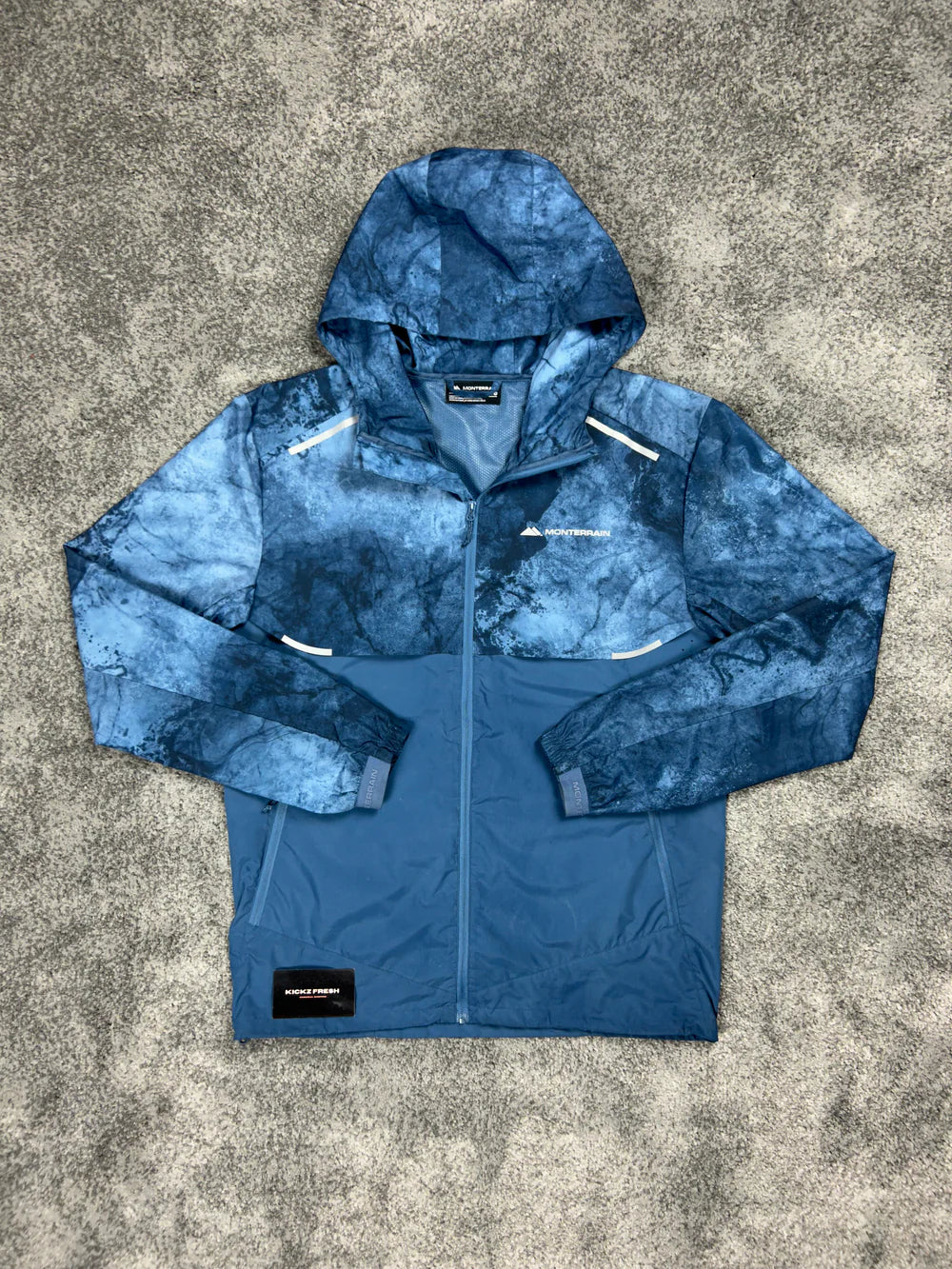 MONTREAIN WINDRUNNER JACKE „EISBLAU“