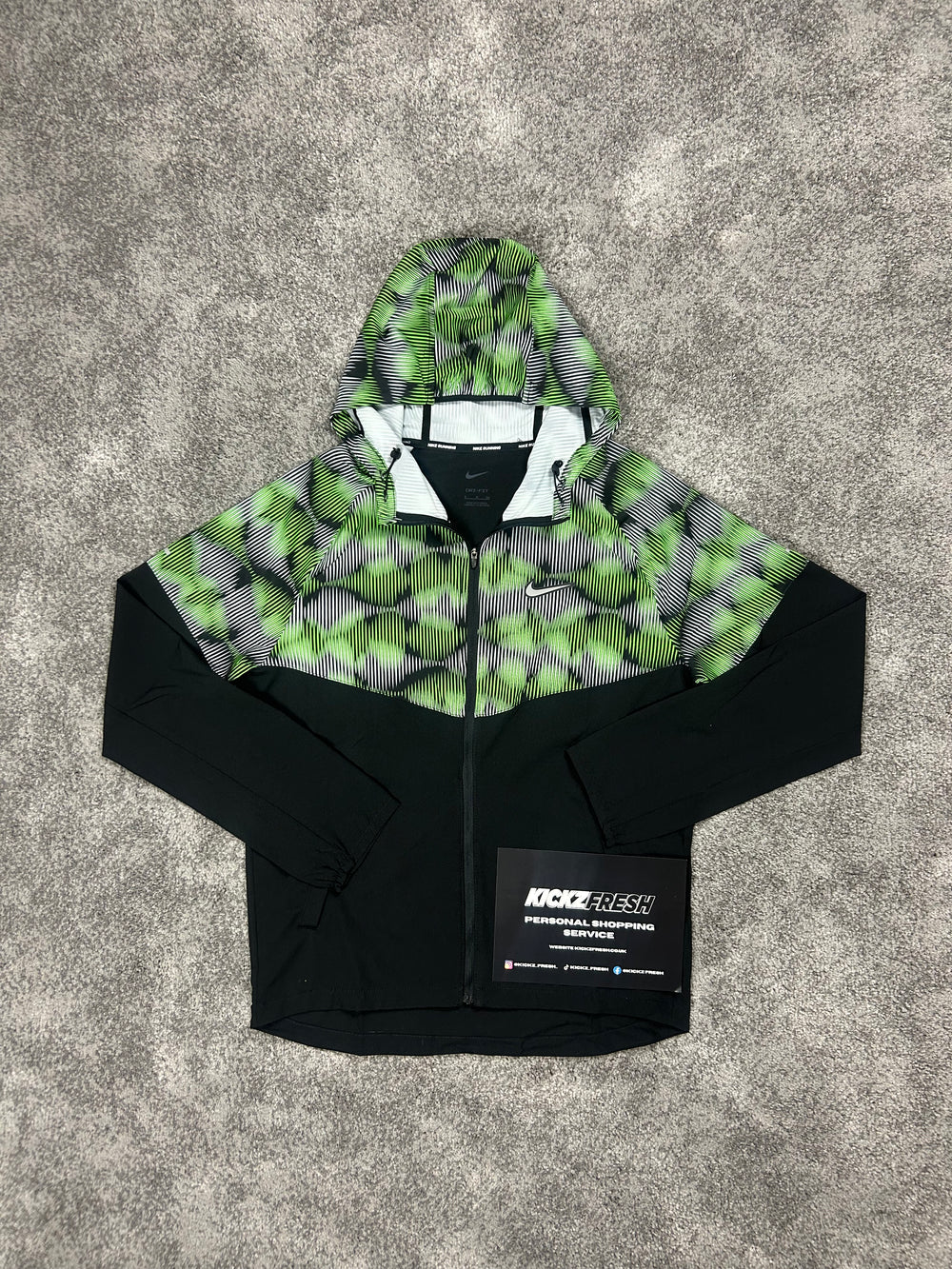 NIKE WINDRUNNER JACKE „SOUNDWAVE DAMPFGRÜN“