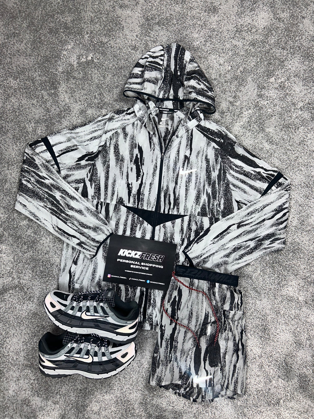 NIKE WINDRUNNER-SET ZEBRAMUSTER FÜR HERREN