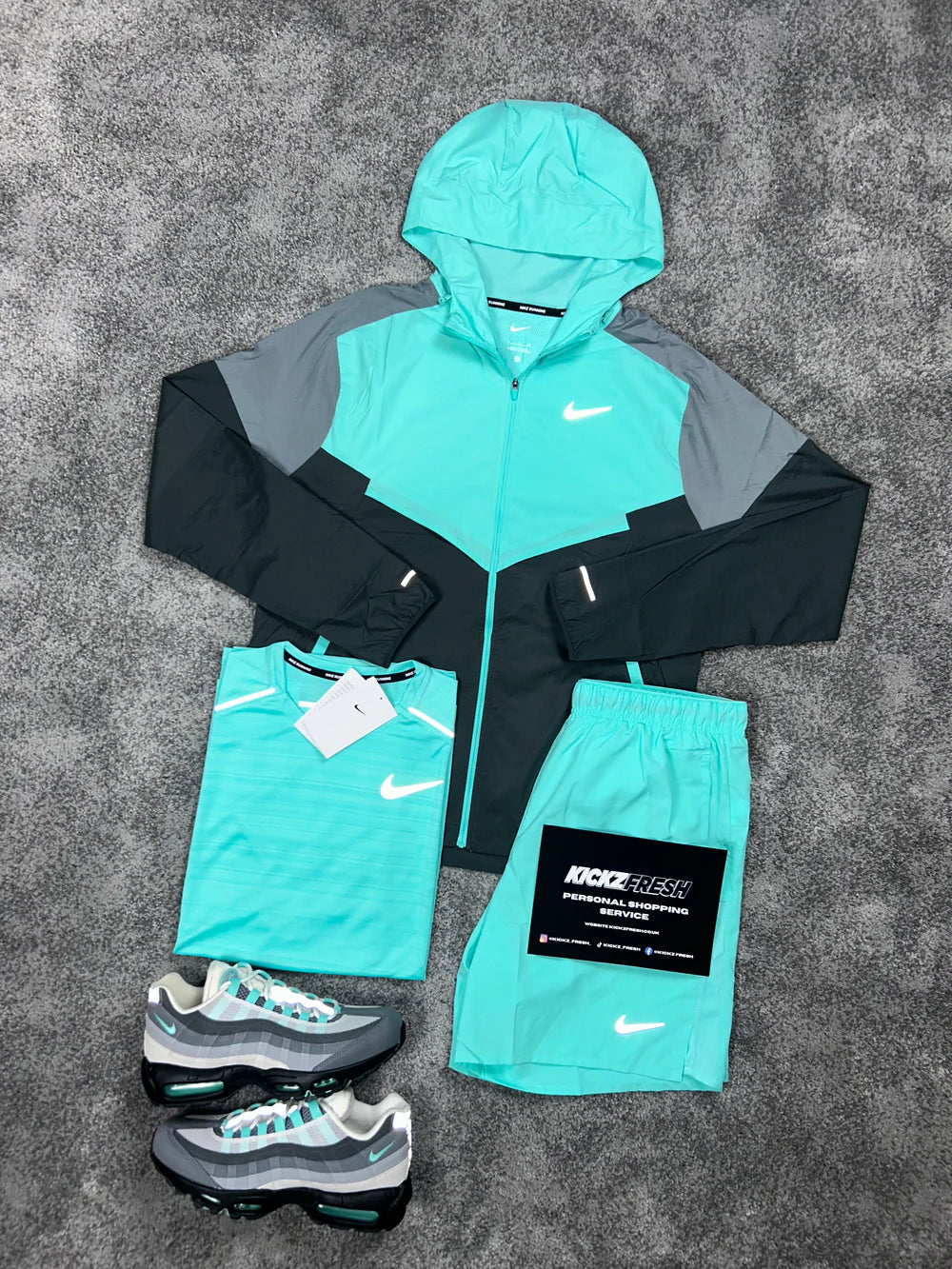 NIKE WINDRUNNER 3-TEILIGES HERRENSET „HYPER TÜRKIS“