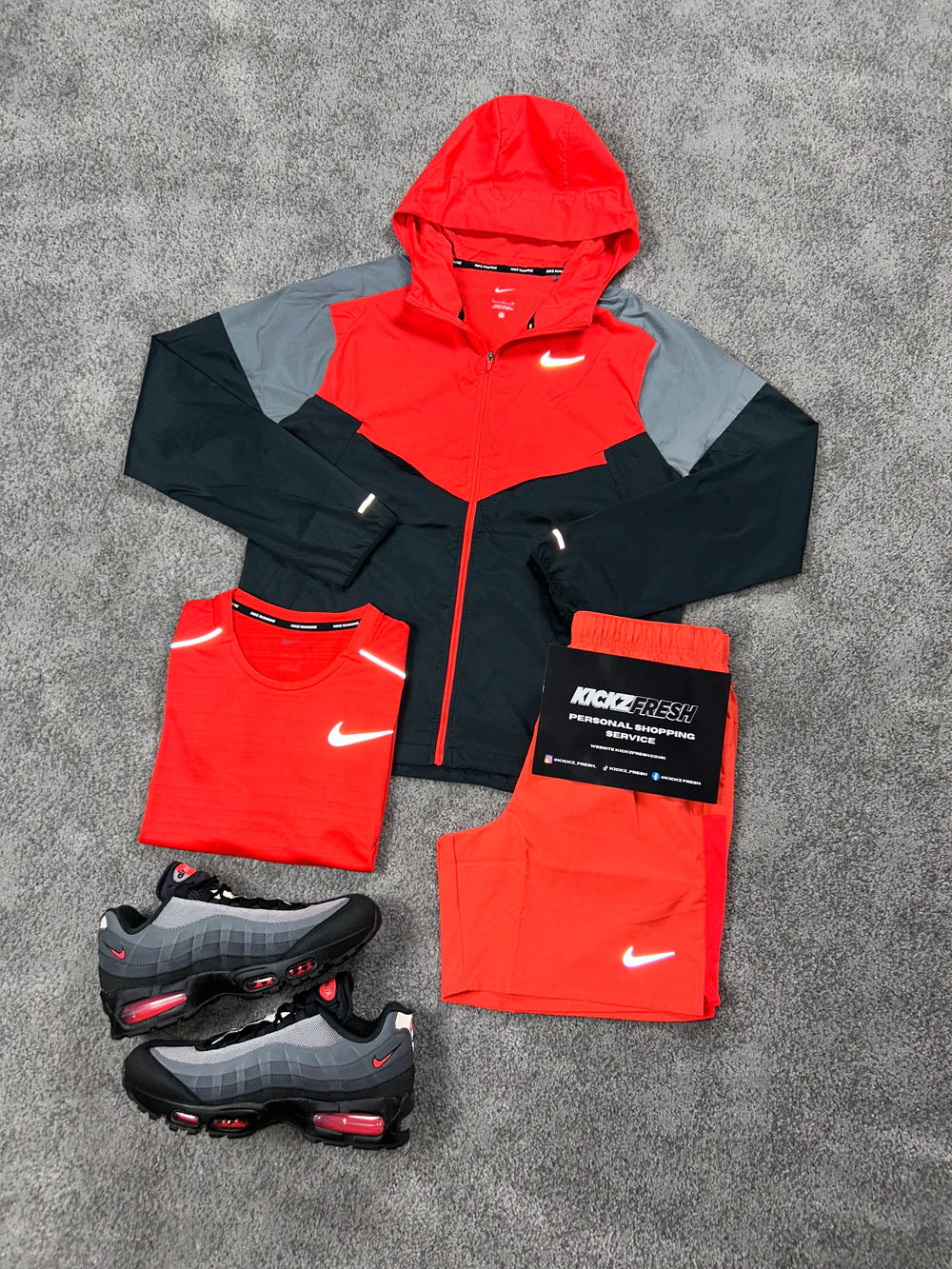 NIKE WINDRUNNER 3-TEILIGES HERRENSET „CRIMSON ROT SCHWARZ“